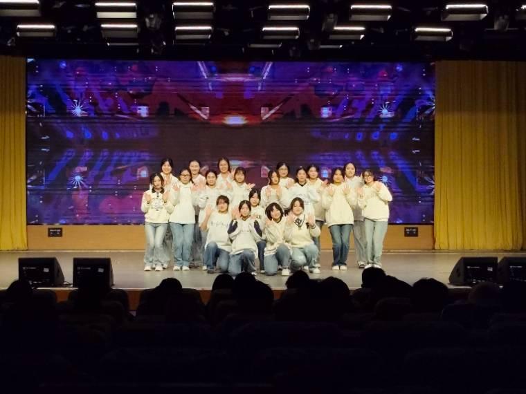 ch(hun)W(xu)Ժڡ(dng)ഺ (mng)δУ@F(tun)wِИs@Ȫ(jing)